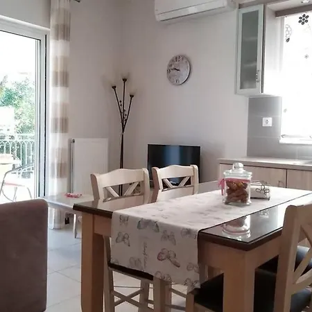Apartamento New, Bright, Cozy, Autonomous With Private Entrance And Garden, 42 M2, 5min To The And Center *