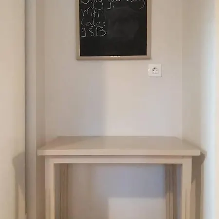 Appartement New, Bright, Cozy, Autonomous With Private Entrance And Garden, 42 M2, 5min To The And Center Kalamáta